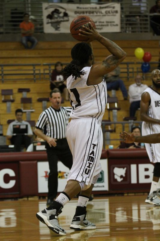 TAMIU BB v OC - 030