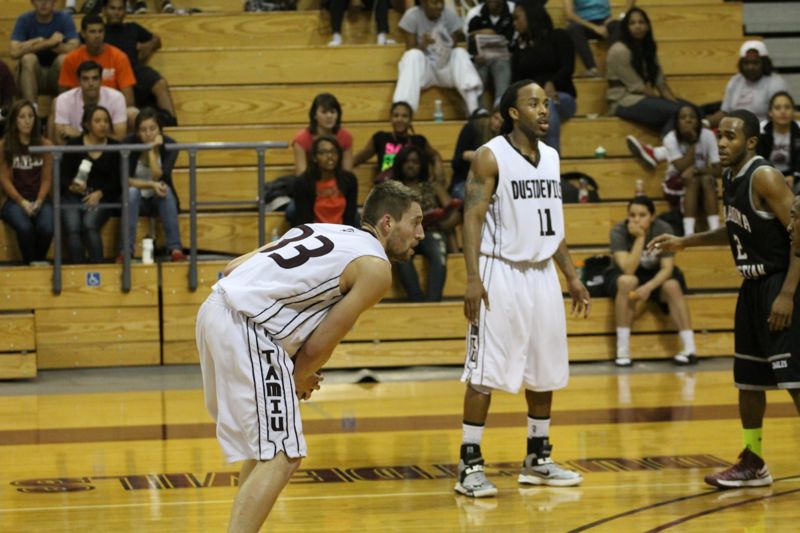 TAMIU BB v OC - 354