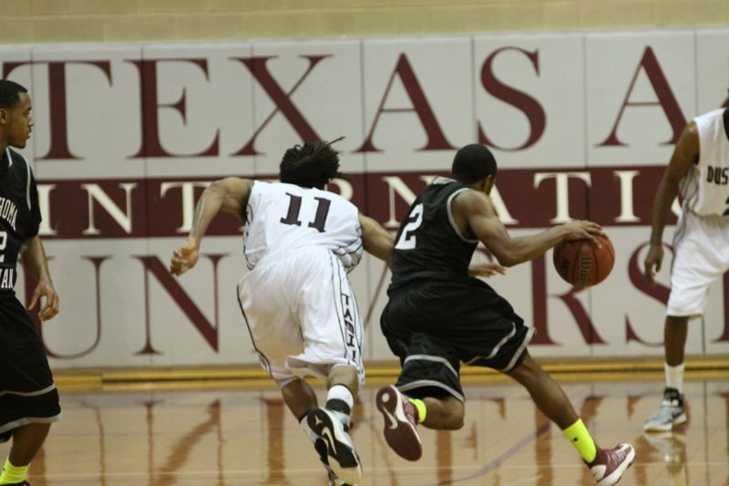 TAMIU BB v OC - 420