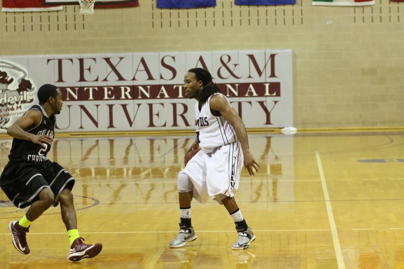 TAMIU BB v OC - 447