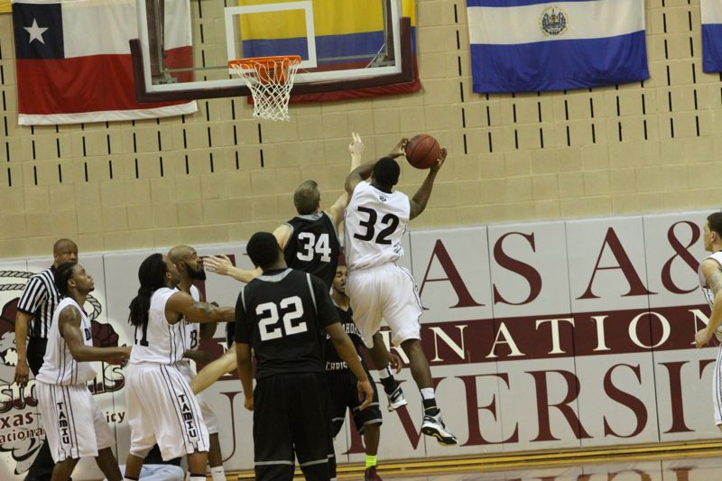 TAMIU BB v OC - 482
