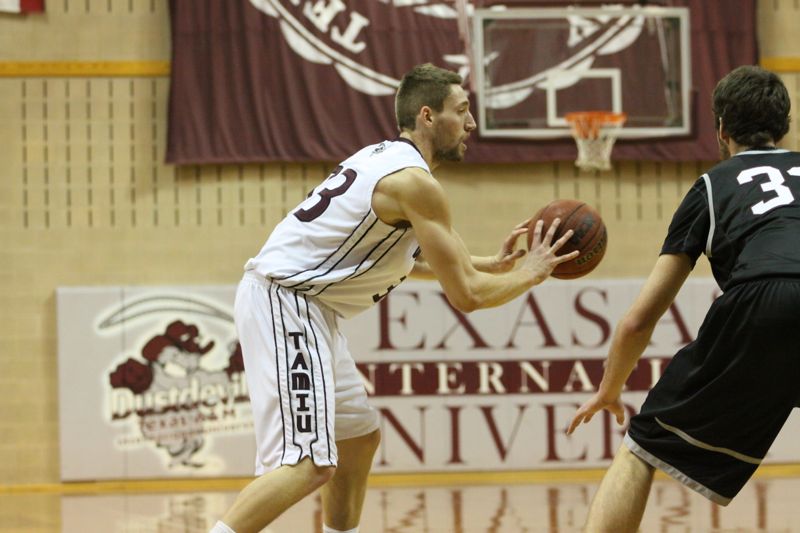 TAMIU BB v OC - 071