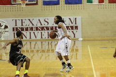 TAMIU BB v OC - 448