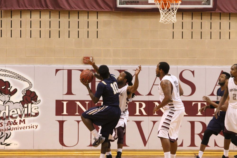 TAMIU BB v StEd - 239