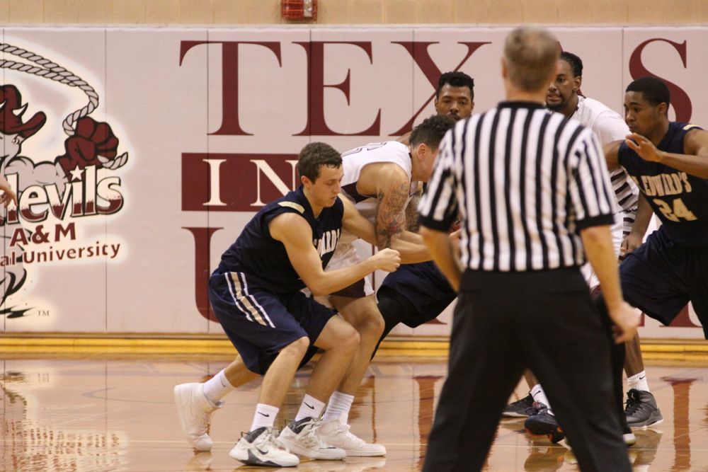 TAMIU BB v StEd - 554
