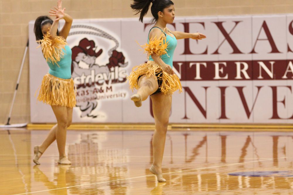 TAMIU BB v StEd - 430