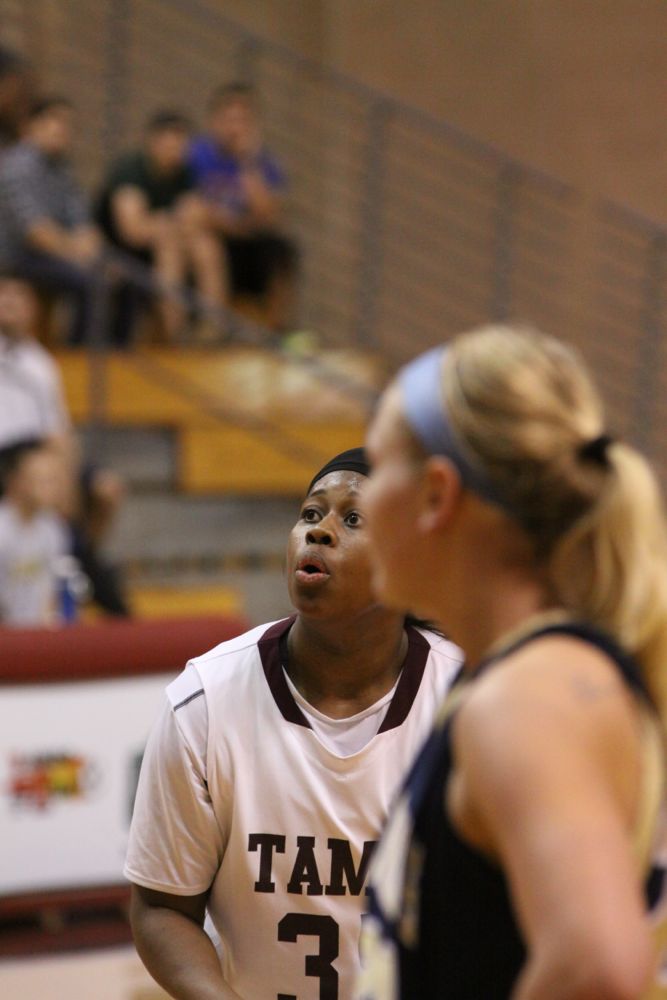 TAMIU BB v StEd - 017