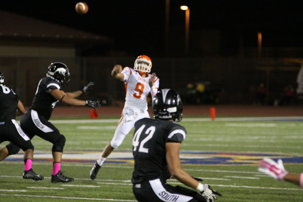 UHS FB v USHS - 068